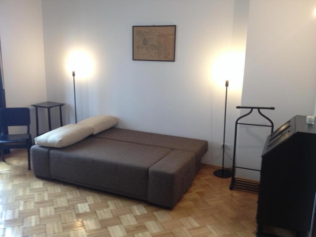 Central Studio Across From Intercontinental Bucureşti Eksteriør bilde