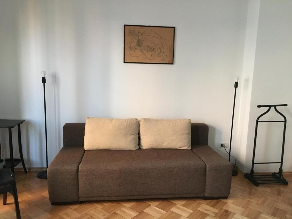 Central Studio Across From Intercontinental Bucureşti Eksteriør bilde